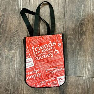 FREE with bundle ‼️ Lululemon 🍋 reusable shopping bag